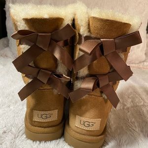 Ugg Bailey Bow II
